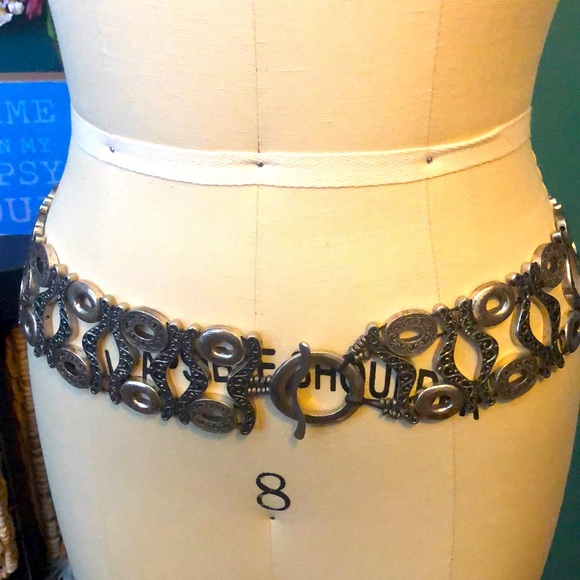 Designer one of kind unique silver elastic belt - Picture 3 of 5